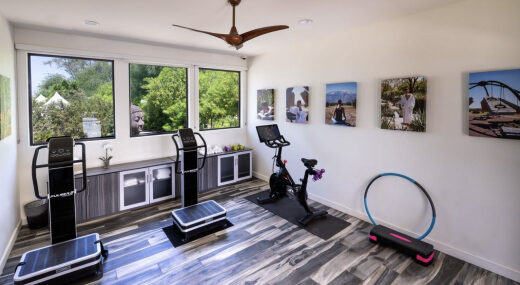 Holistic Resort Amenities We Care Spa lymphatic-studio